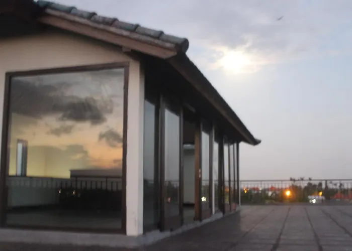 ホリデーパーク Sunny Villas 3*